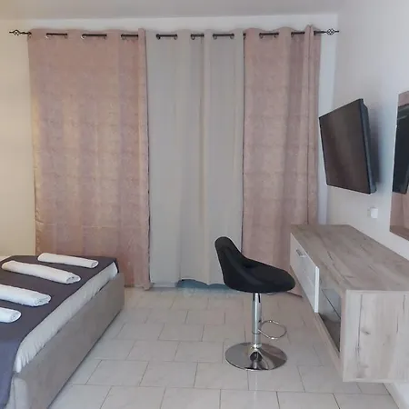 Aegean Pearl מלון 3*