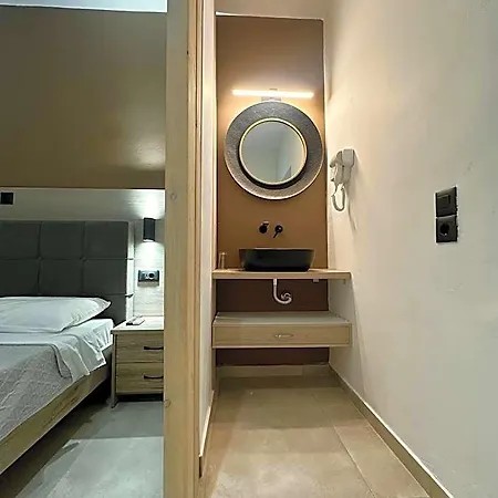 Aegean Pearl Τιγκάκι